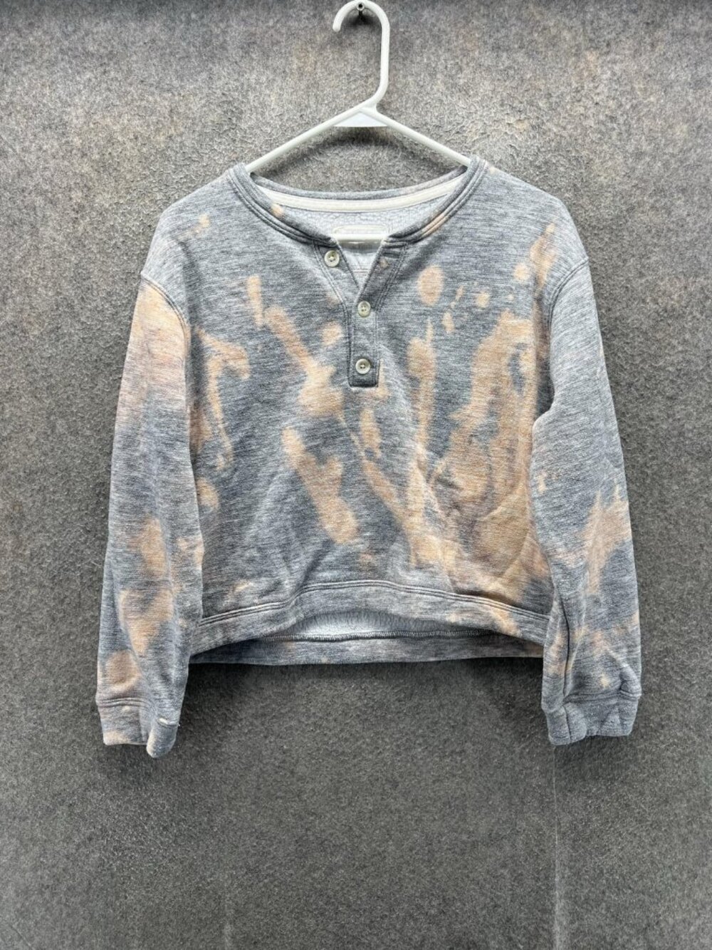 Abercrombie & Fitch Sweatshirt Youth Medium Gray Henley Pullover Bleach Dye